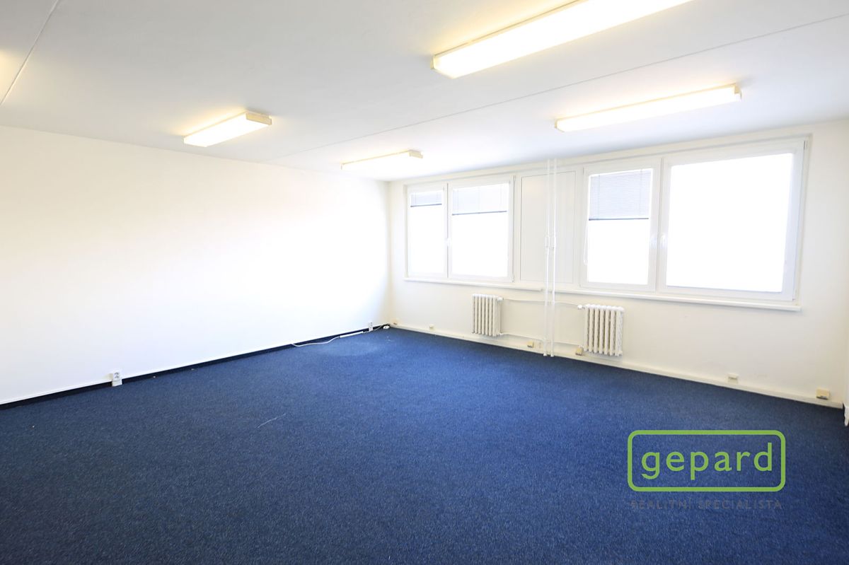 Pronájem kanceláře 24 m² – fotografie 3
