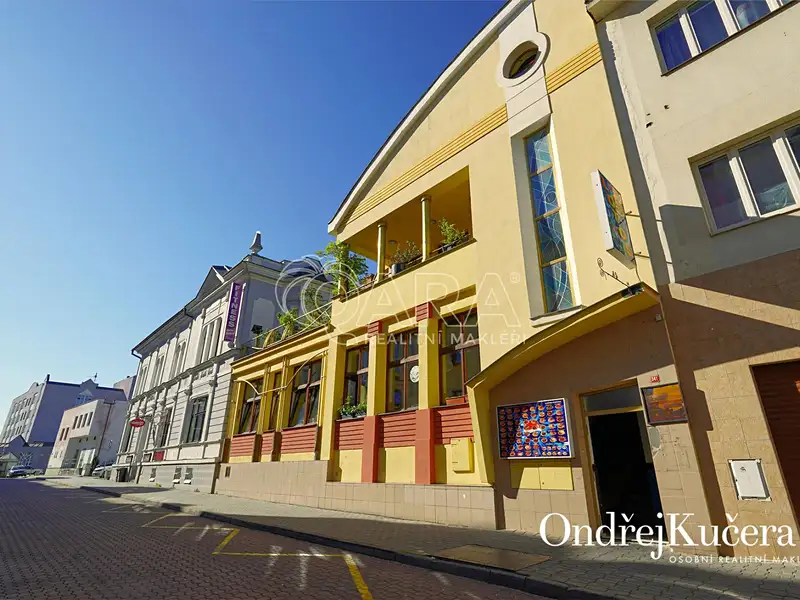 Prodej činžovního domu 1000 m², Kladno – náhled fotky 2