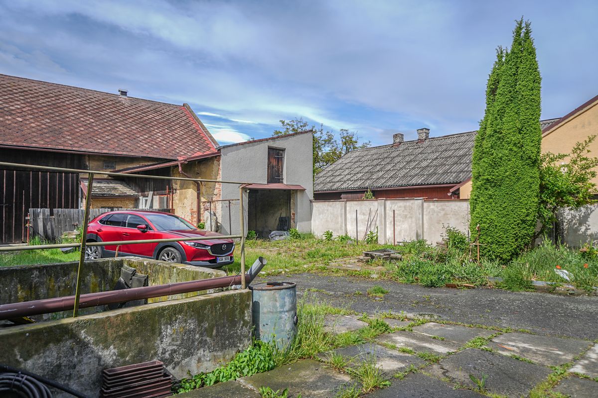 Prodej rodinného domu 1228 m², pozemek 2522 m² – fotografie 5