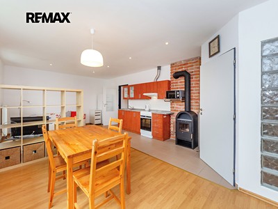 Pronájem bytu 2+kk 47 m² (Jednopodlažní)