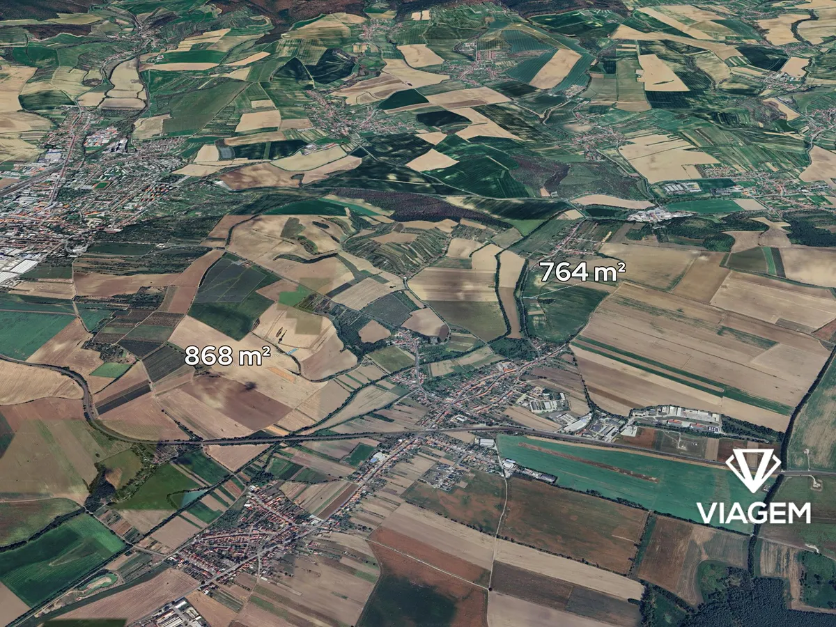 Prodej podílu 1/2 pole 816 m²
