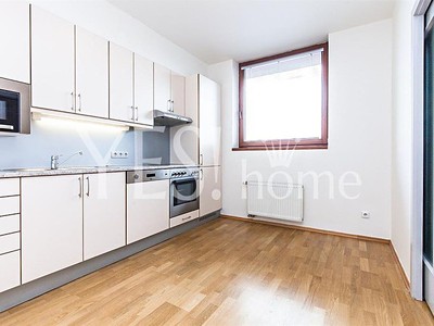 Pronájem kanceláře 168 m² — photo 4