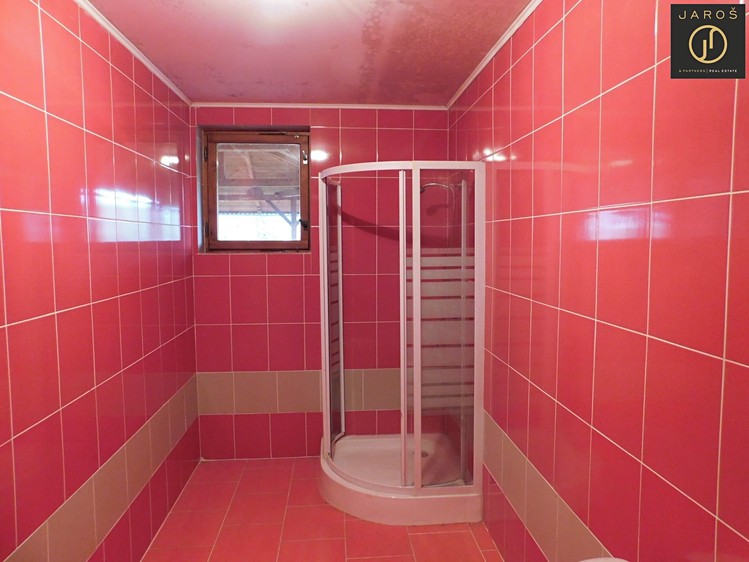 Haus zum Kauf, 1.400 m² (6 von 6)