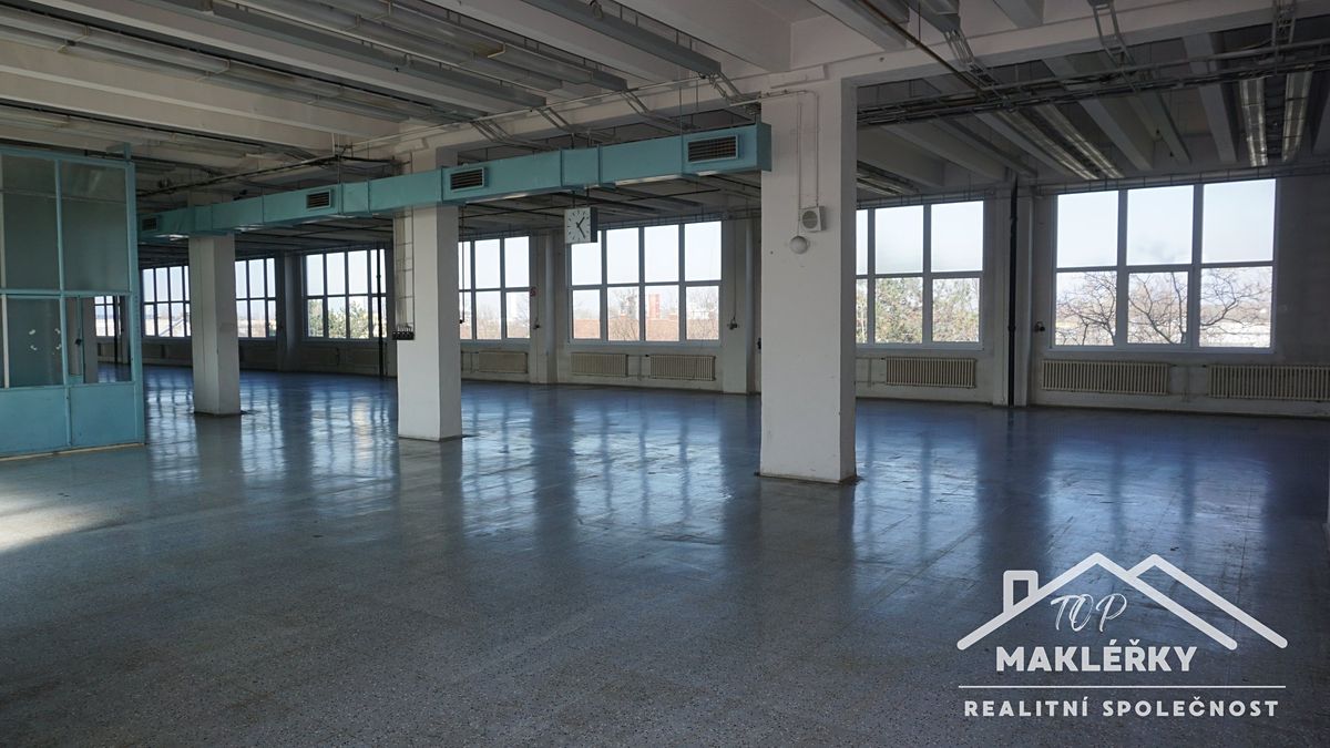 Pronájem skladového prostoru 1000 m²