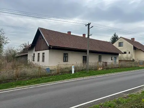 Prodej rodinného domu 130 m², pozemek 5575 m², Sekeřice – náhled fotky 1