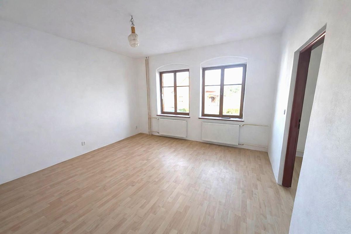 Pronájem bytu 1+1 36 m² – fotografie 2