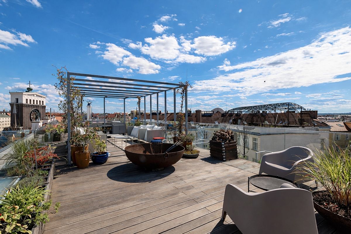 Pronájem bytu 4+kk 260 m² – fotografie 2