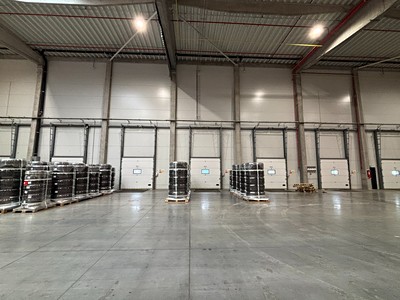 Pronájem komerčního prostoru, 500 m² (2 z 3)