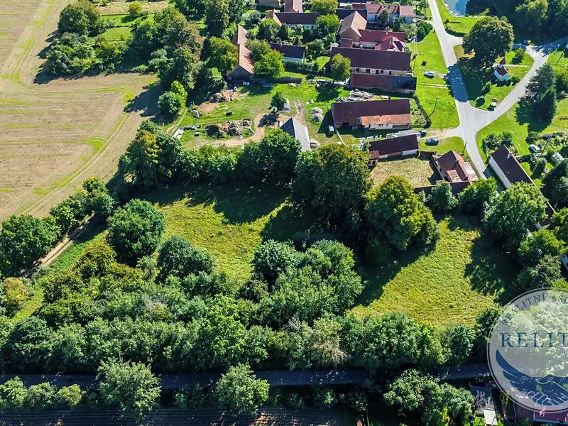 Prodej stavebního pozemku 10211 m², Vyklantice – náhled fotky 1
