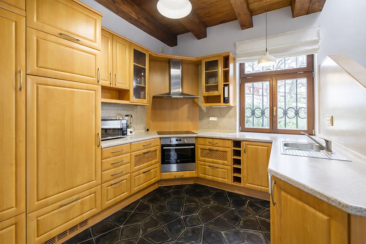 Pronájem bytu 4+kk 170 m² – fotografie 3