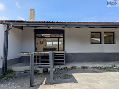 Pronájem skladového prostoru 198 m²