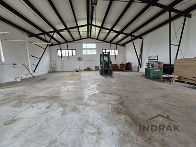 Pronájem výrobní haly, prostoru 178 m²