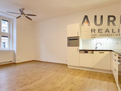 Pronájem bytu 3+kk 74 m²