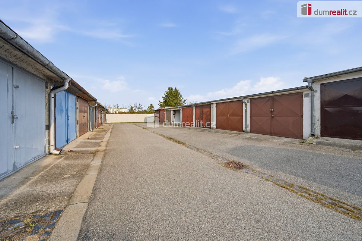 Prodej garáže 18 m² – fotografie 3