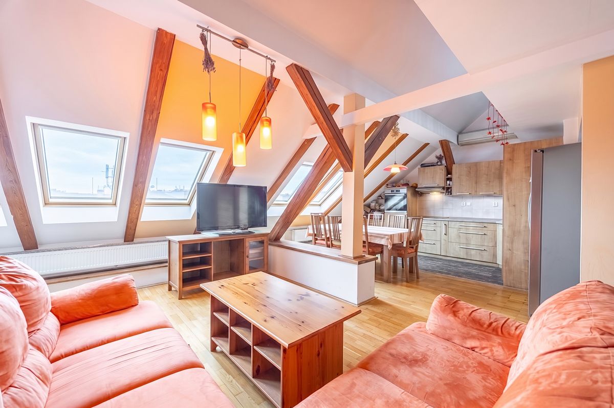 Prodej bytu 4+kk 175 m² (Podkrovní)