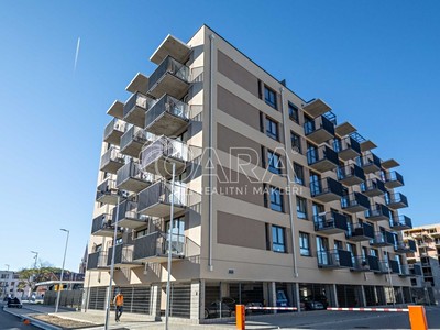 Pronájem bytu 1+kk 33 m²