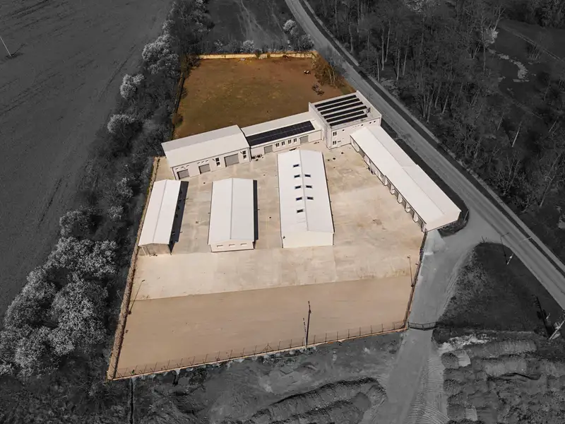 Pronájem výrobní haly, prostoru 1933 m², Hořín – náhled fotky 2