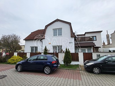 Pronájem  rodinného domu 140 m², pozemek 395 m²