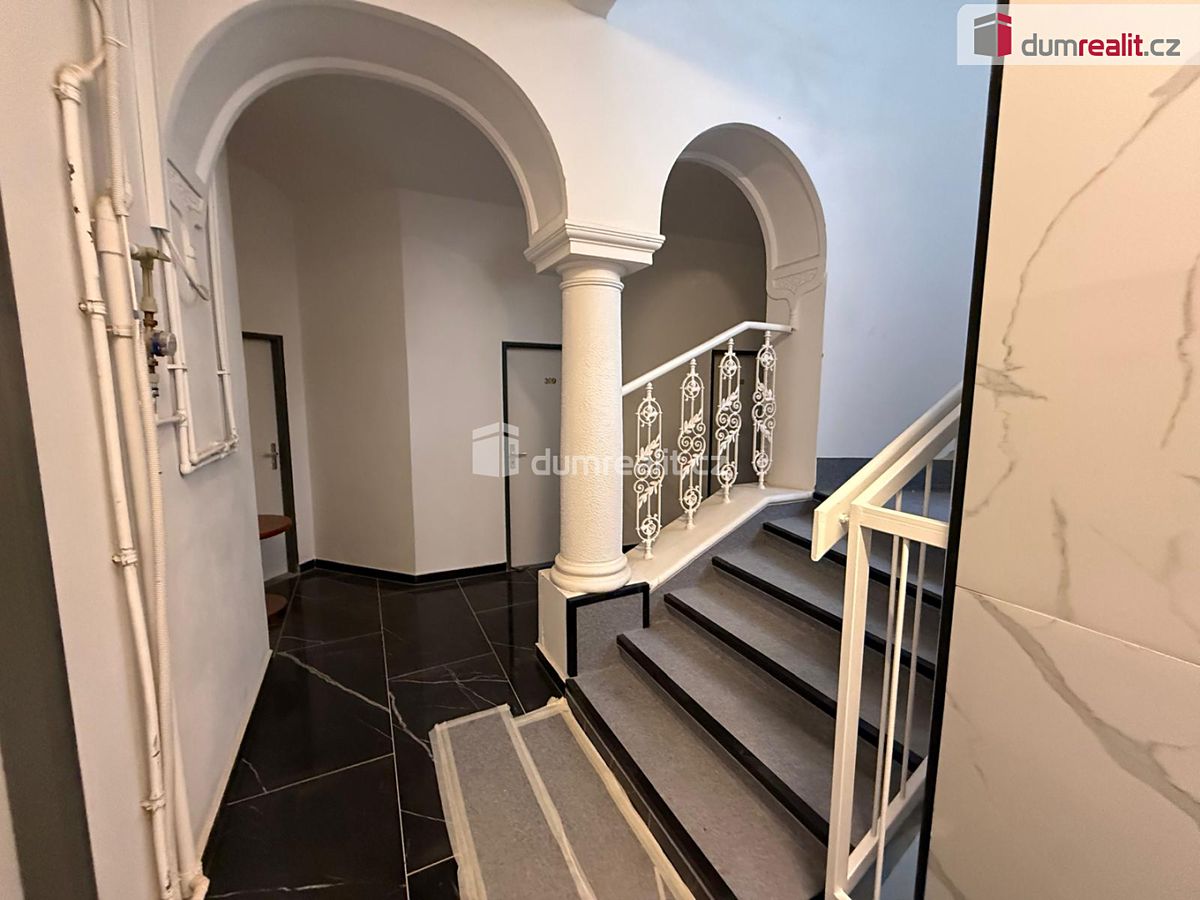 Pronájem bytu 1+kk 35 m² – fotografie 5