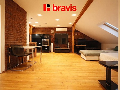 Pronájem bytu 3+kk 109 m² (Podkrovní)