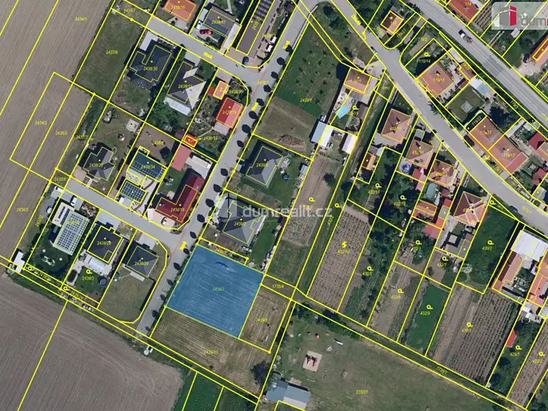 Prodej stavebního pozemku 1269 m², Přítluky – náhled fotky 2