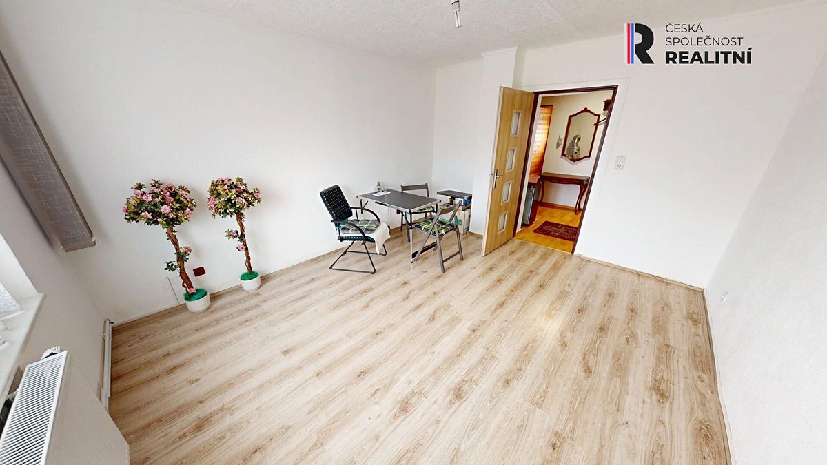 Prodej rodinného domu 160 m², pozemek 200 m² – fotografie 5