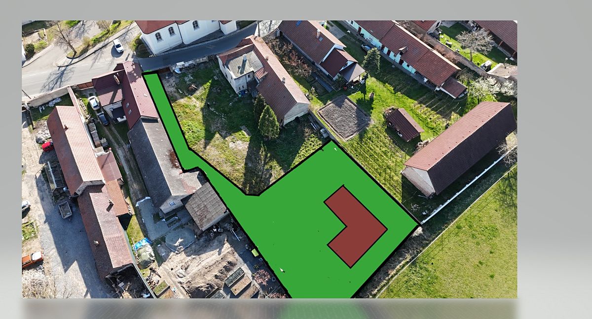 Prodej stavebního pozemku 895 m²