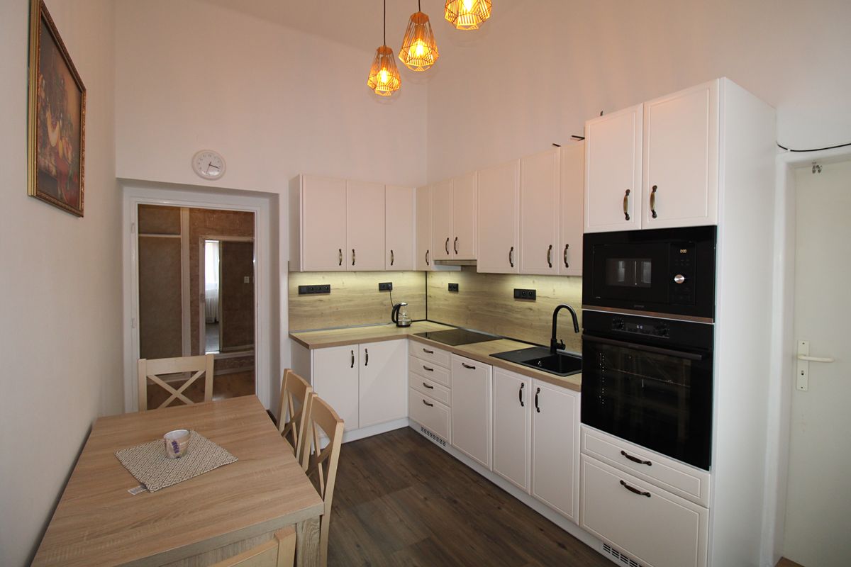 Prodej bytu 3+1 77 m², Karlovy Vary – fotka 1 z 3