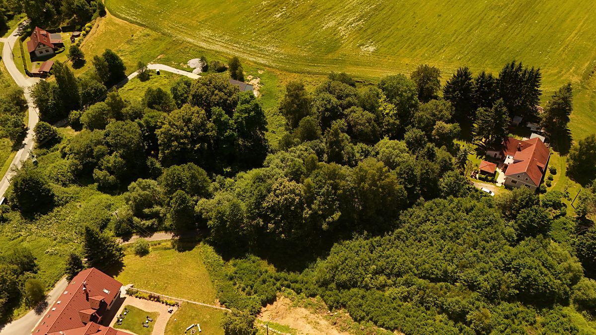 Prodej stavebního pozemku 4952 m² – fotografie 3