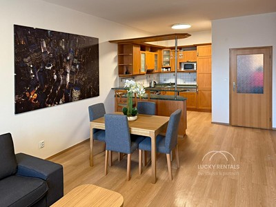 Pronájem bytu 2+kk 80 m²