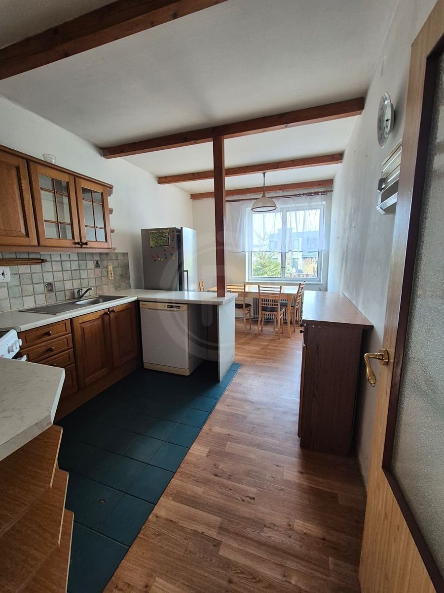 Prodej rodinného domu 100 m², pozemek 269 m² – fotografie 2