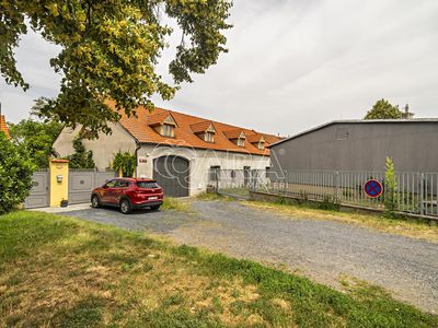 Prodej komerční nemovitosti 470 m²