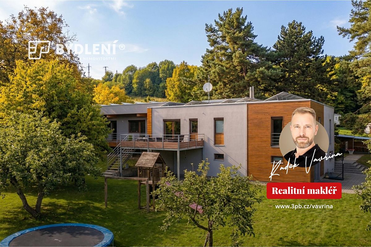 Prodej rodinného domu 393 m², pozemek 2562 m²