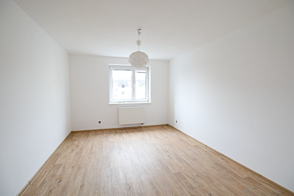Pronájem bytu 3+1 91 m² – fotografie 4