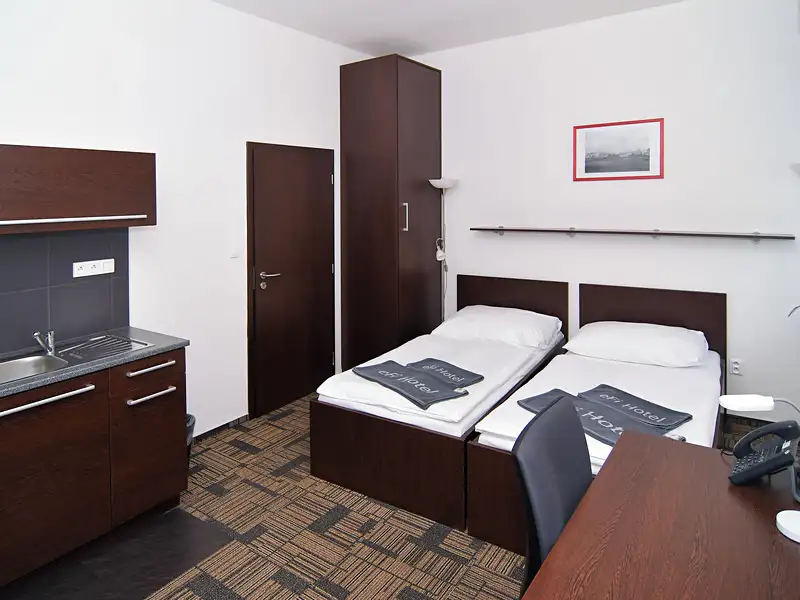 Pronájem bytu 1+kk 24 m², Brno – náhled fotky 1