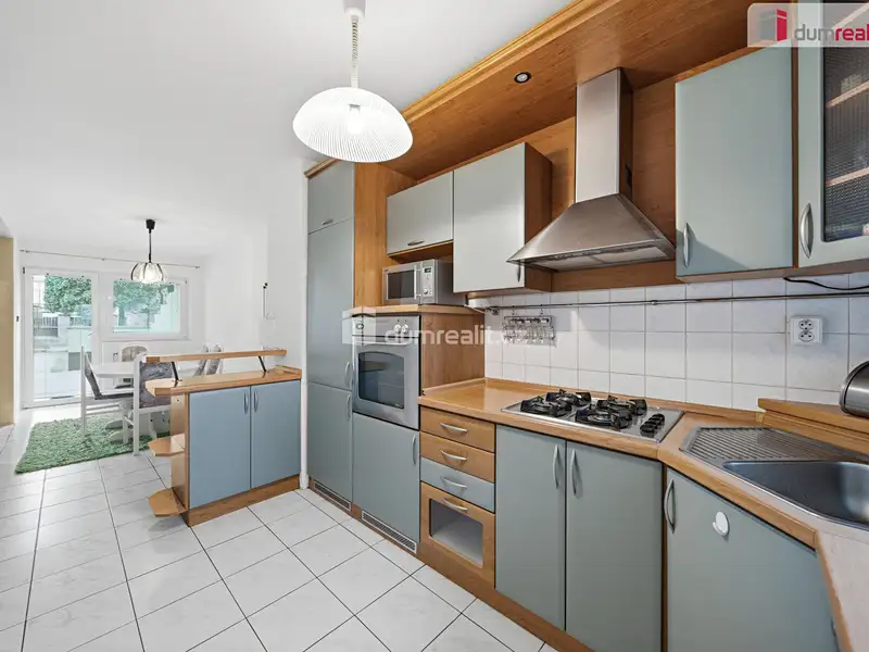 Prodej rodinného domu 280 m², pozemek 262 m², Břeclav – náhled fotky 3