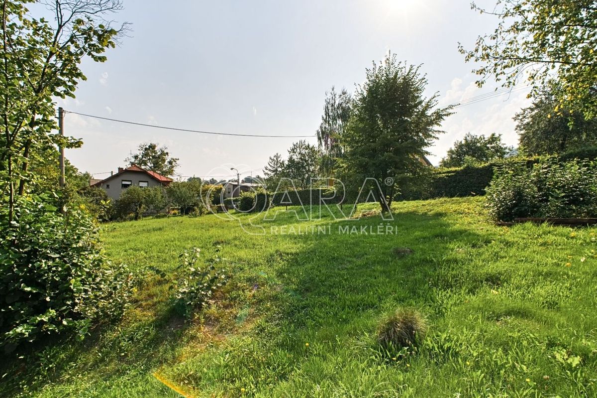 Prodej stavebního pozemku 589 m² – fotografie 2