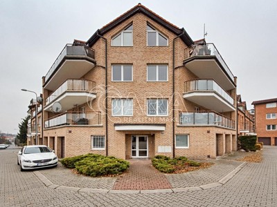 Dolní Břežany, Okres Praha-Západ