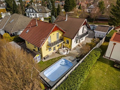 Prodej  rodinného domu 200 m², pozemek 561 m²