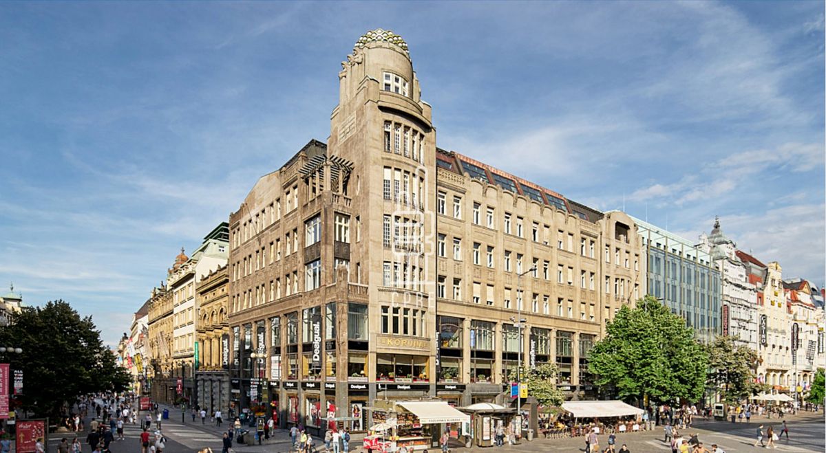 Pronájem kanceláře 544 m²