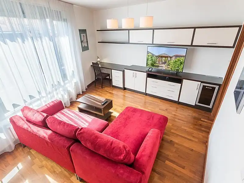Pronájem bytu 2+kk 50 m², Praha – náhled fotky 3