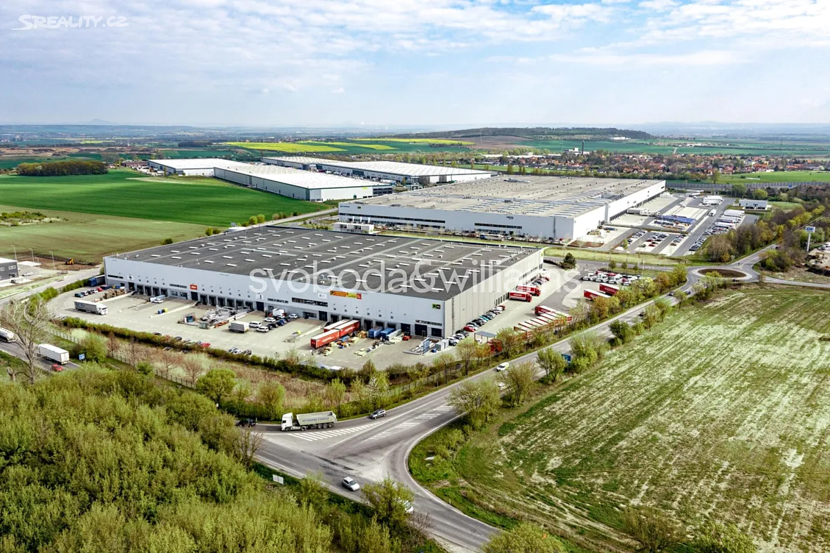 Pronájem skladového prostoru 3512 m²