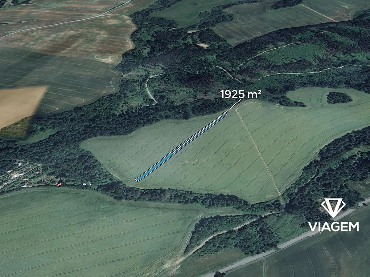 Prodej pole 1925 m²
