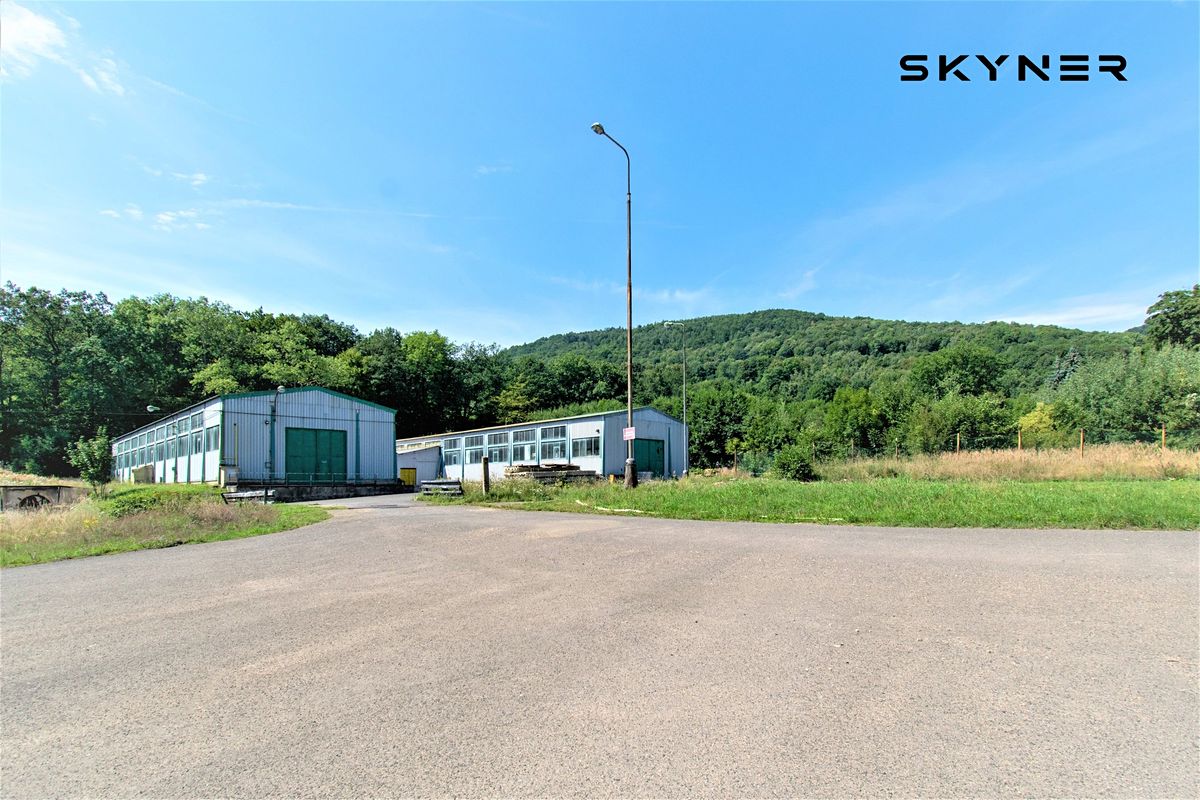 Prodej výrobní haly, prostoru 1500 m² – fotografie 3