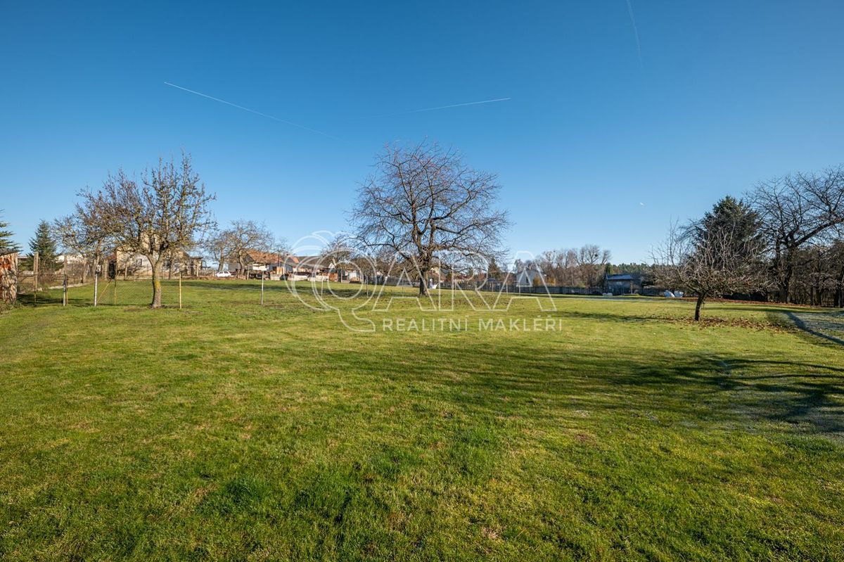 Prodej stavebního pozemku 2610 m², Čečelovice – fotka 1 z 3