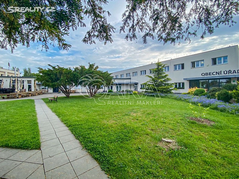 Prodej  stavebního pozemku 1 032 m² - More