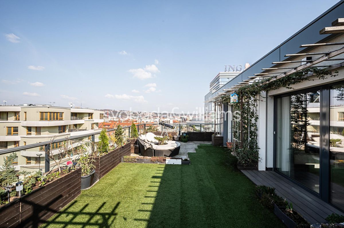 Prodej bytu 4+kk 94 m²