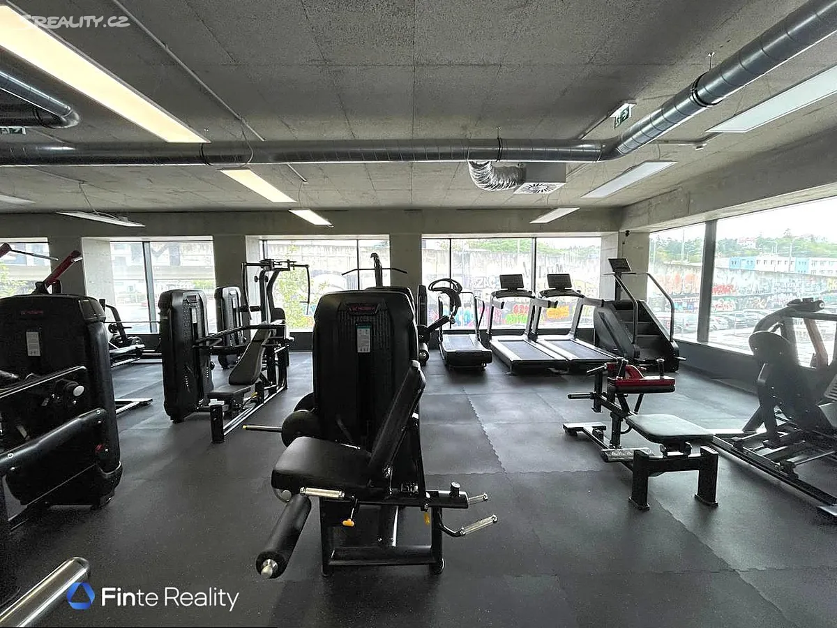 Prodej obchodního prostoru 215 m², Praha