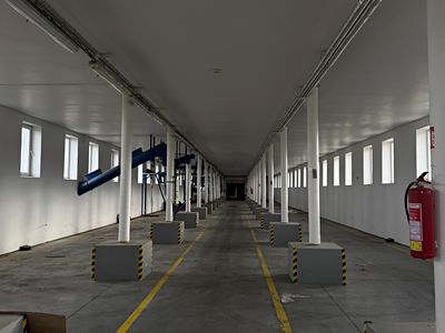 Pronájem skladového prostoru 1051 m²