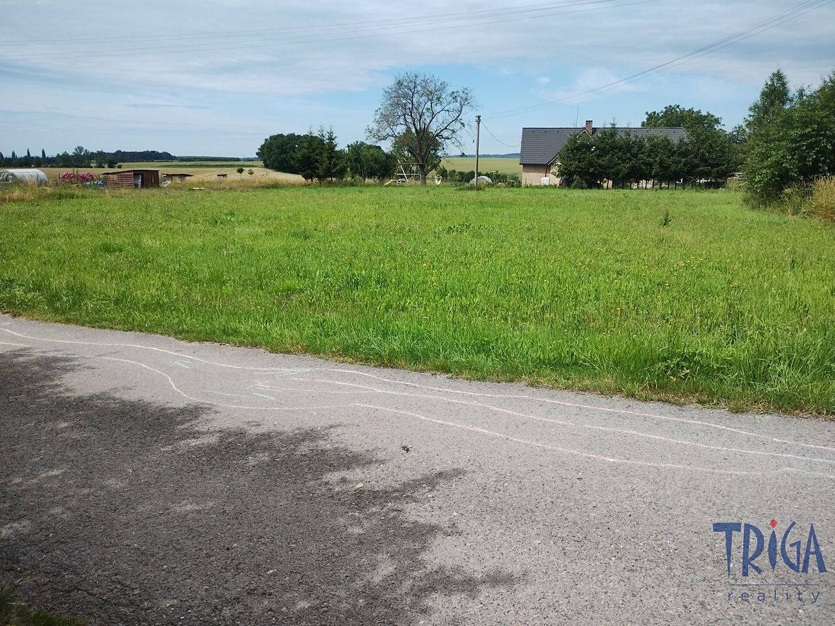 Prodej stavebního pozemku 1451 m², Chvalkovice – fotka 1 z 3